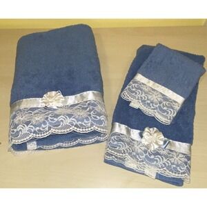 Dundee Blue Lace & Flower 3 Piece Towel Set Vintage USA